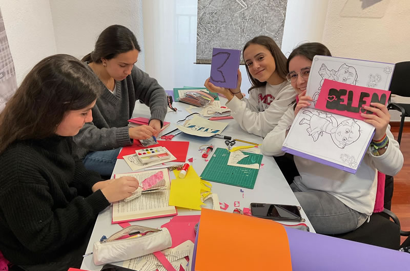 Taller sobre creación de libros de artistas en 2ºBACH